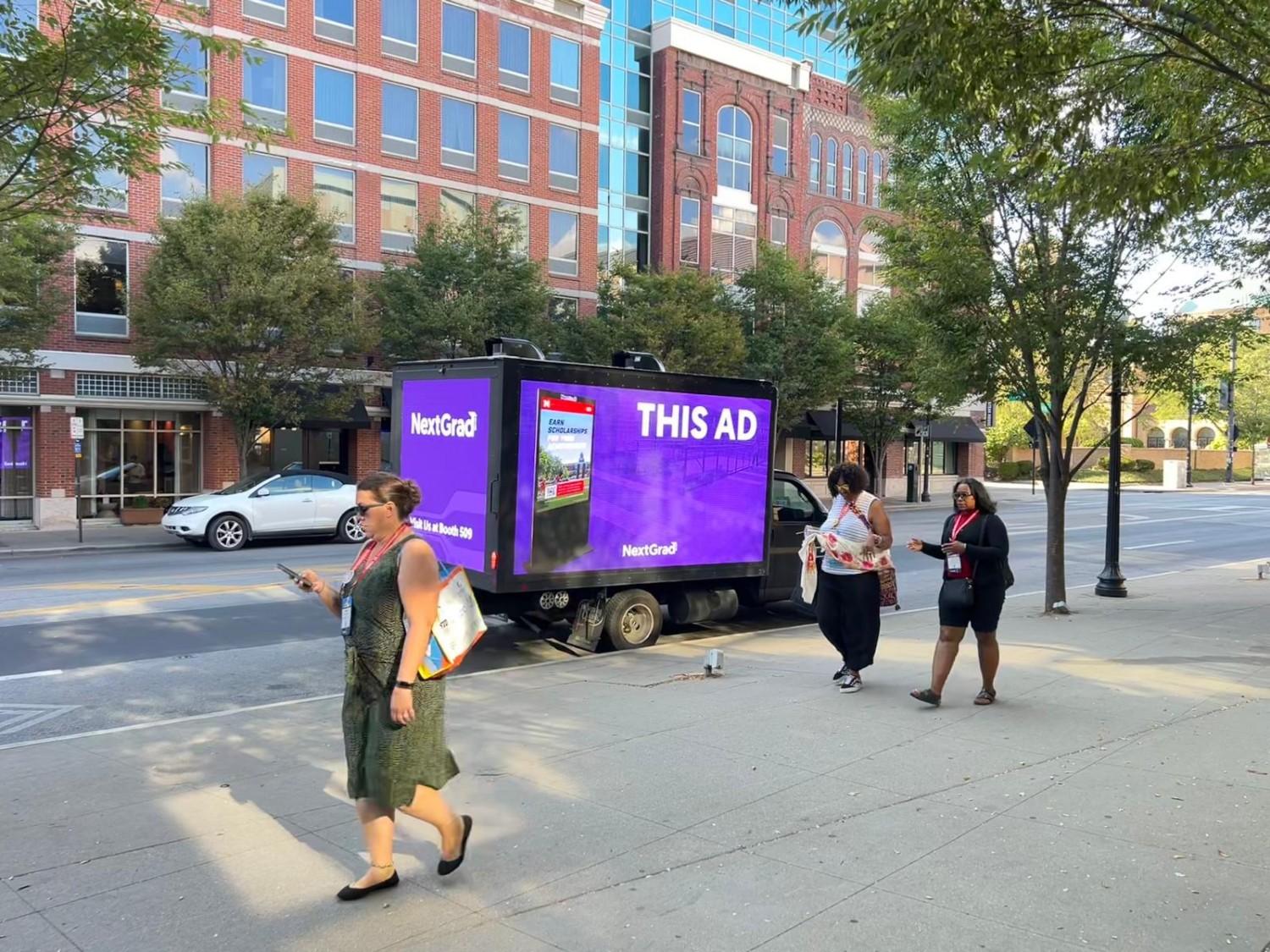 Why Businesses Choose Mobile Billboard Advertising Today